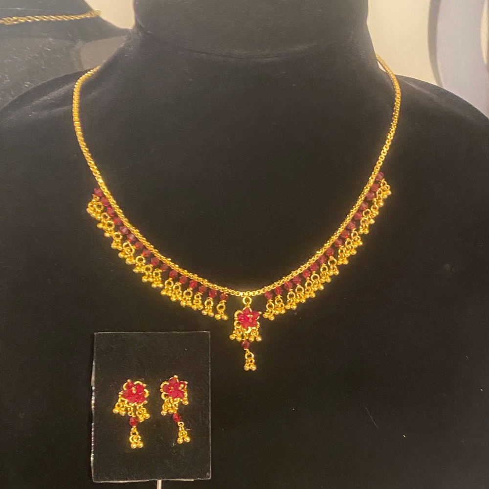 Elegant Gold Tone and Red Necklace Set